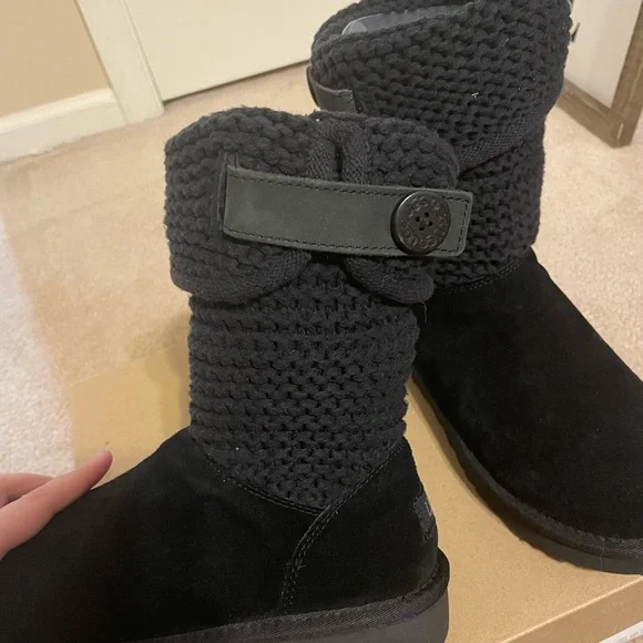 Ugg Shaina boots - Picture 3 of 6